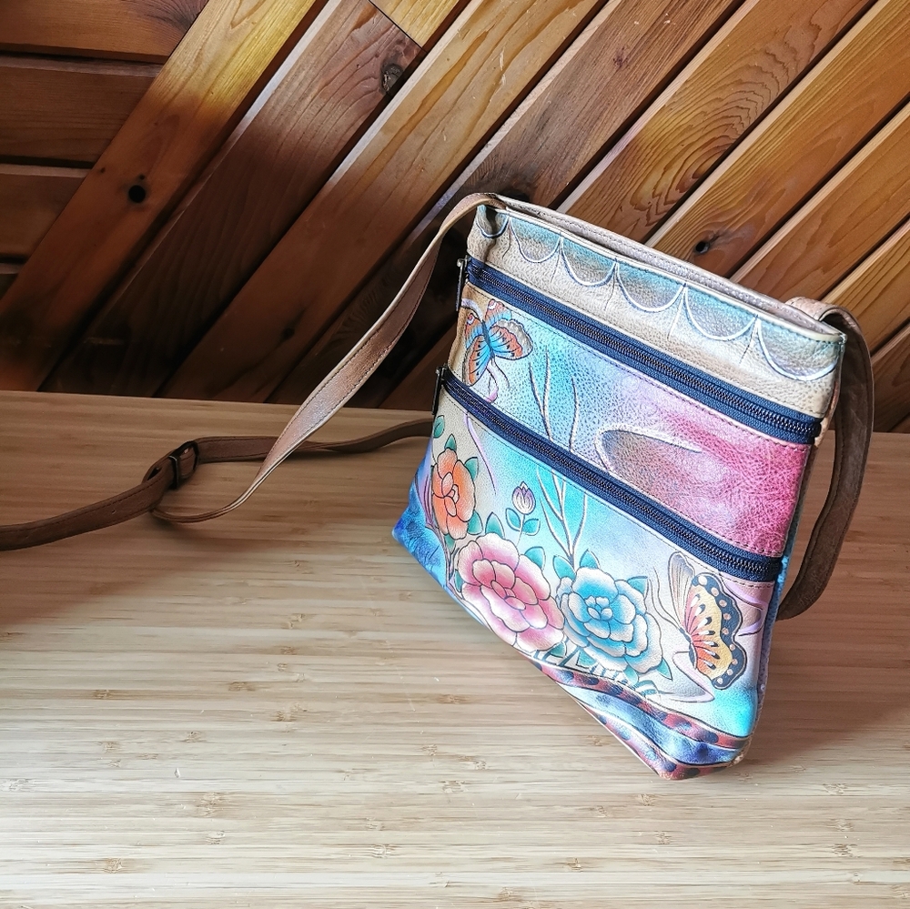 Anuschka “Butterflies & Roses” Hand-Painted Leather Crossbody Bag - Picture 4 of 8